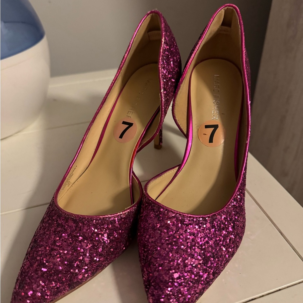 Elegant Pink Glitter Heels